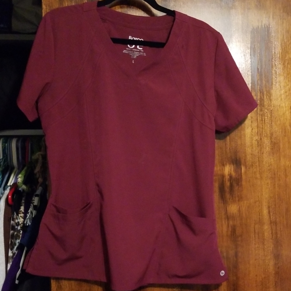 Scrub shirt